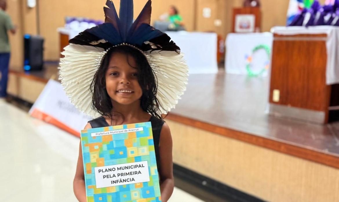 Plano da Primeira Infância é lançado com protagonismo infantil e premia vencedores do Piarte
