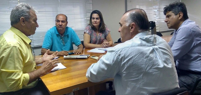 Prefeito Jones Cavaglieri recebe representantes do governo do estado para discutir a reestruturação do SINE