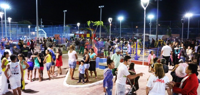 Vila do Riacho: Prefeitura inaugura com sucesso a Área de Lazer completa com grande presença da comunidade