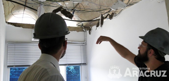 Prefeitura inicia serviços na Câmara de Aracruz para liberação do pavimento superior