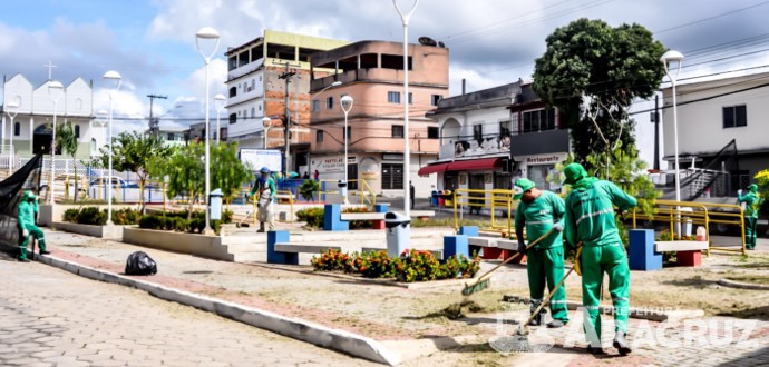 Mutirão de limpeza percorre bairros de Aracruz 