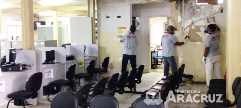 Prefeitura de Aracruz realiza manutenção e reparos em prédios públicos