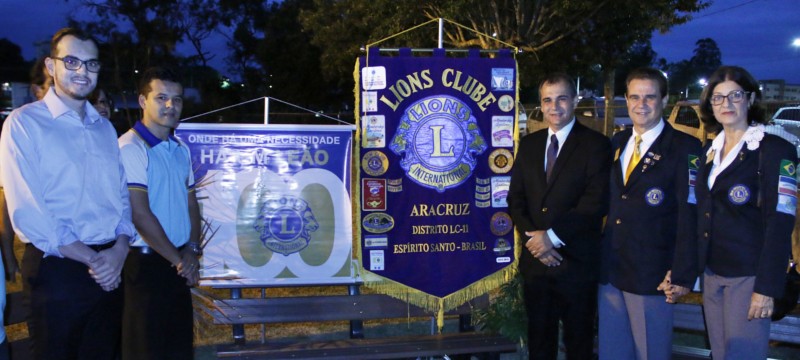 Prefeitura prestigia entrega de Praça em Capela Mortuária feita pelo Lions Clubes em Aracruz