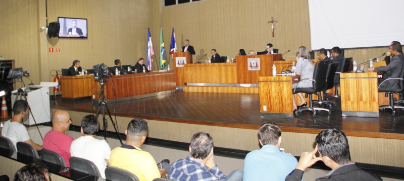 Prefeito Jones Cavaglieri participa de Sessão Especial na Câmara de Vereadores