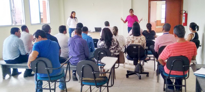 Secretaria de Desenvolvimento Econômico realiza encontro para fortalecer atividade do NossoCrédito