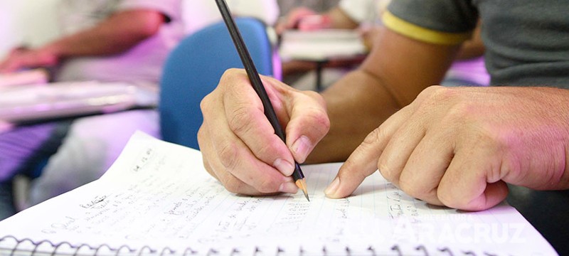 Secretaria de Educação anuncia pré-matrícula para alunos que desejam ingressar na EJA