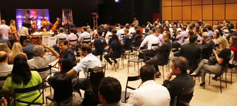 Prefeitura presente na inauguração do Teatro e Sesi Saúde em Aracruz