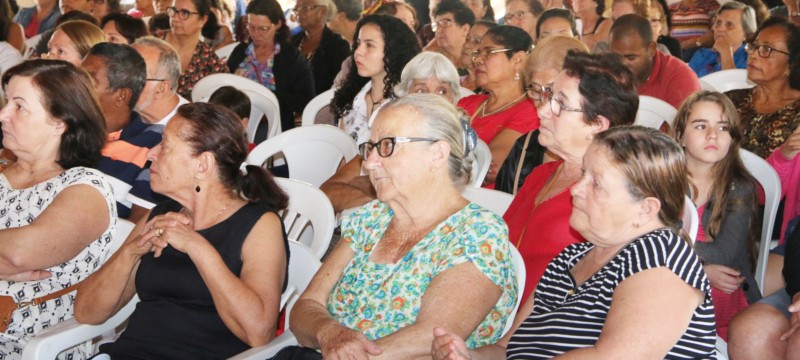 Dia dos Avós: encontro entre duas gerações no Centro de Convivência dos Idosos