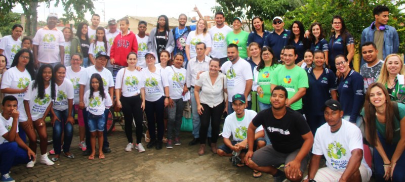Prefeitura de Aracruz participa de mutirão para conscientizar moradores de Vila do Riacho quanto a coleta seletiva