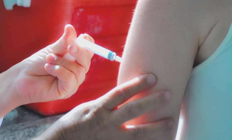 Vacina contra Febre Amarela disponível nas Unidades de Saúde