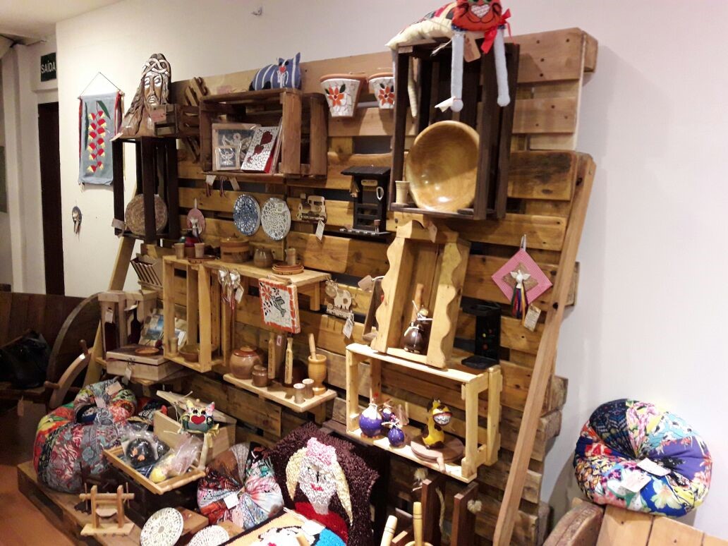 Artesanato de Aracruz presente na reinauguração da Loja do Artesanato no Shopping Vitória