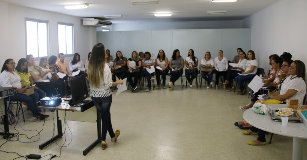 Novos enfermeiros contratados pela prefeitura de Aracruz recebem sua primeira capacitação