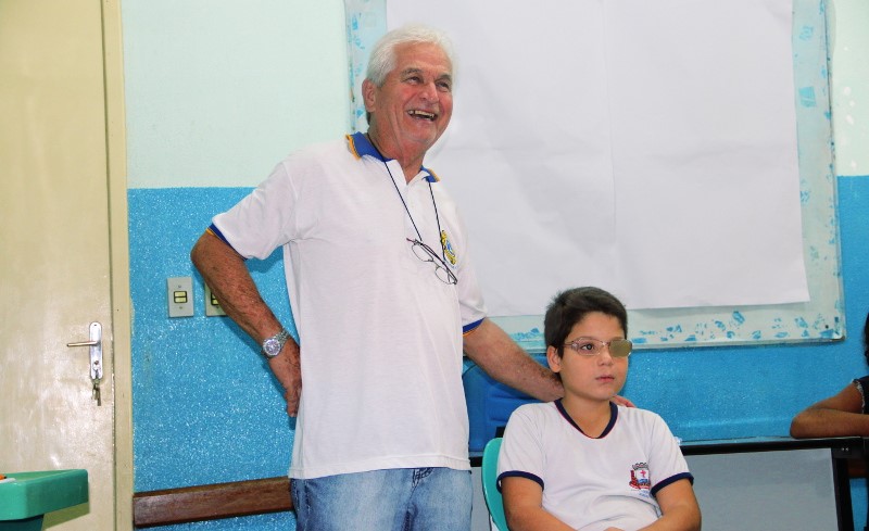 Alunos da EMEF Marechal Costa e Silva são contemplados no programa Um Novo Olhar