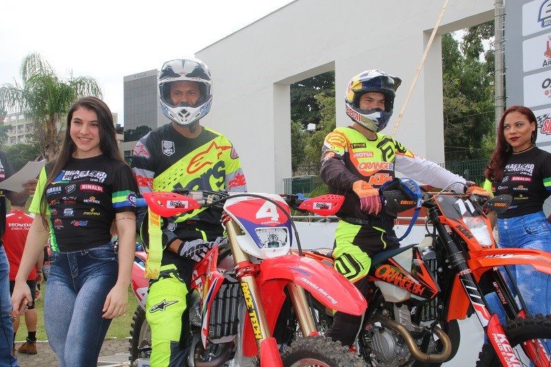 6º Enduro F.I.M de Aracruz bate recorde de pilotos inscritos no ano no circuito brasileiro. Aracruzense é o mais rápido