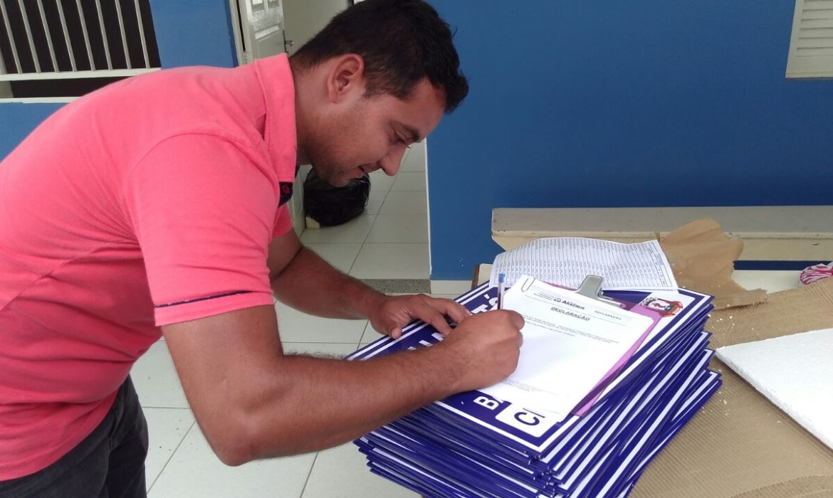 Prefeitura de Aracruz instala placas de denominação de ruas