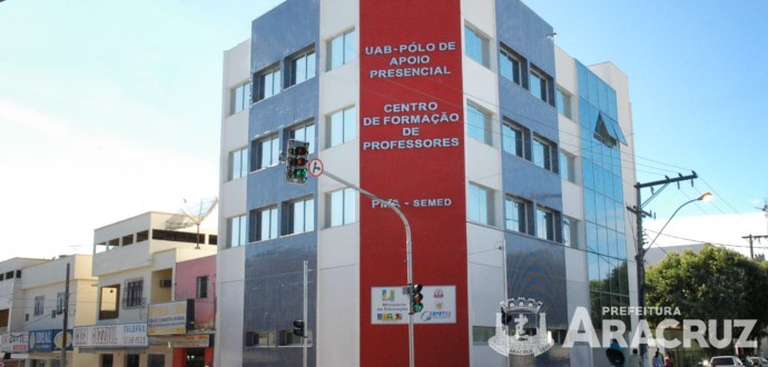 Polo UAB recebe aula inaugural do curso de letras (Português)