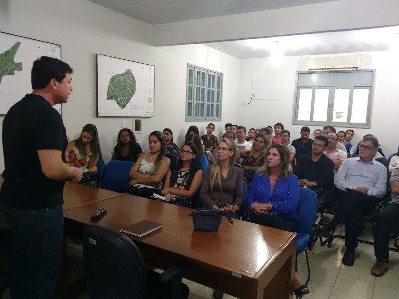 Servidores municipais são capacitados para a utilização do sistema SIGFÁCIL