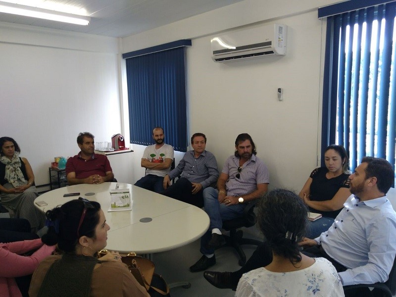 Prefeitura de Aracruz realiza reunião com Corretores de Imóveis para esclarecer parcelamento de terras em área rural