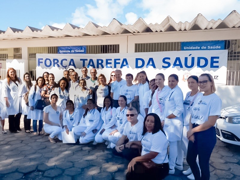  Força tarefa recebe exames de mamografia e presta consultas com ginecologistas e mastologistas