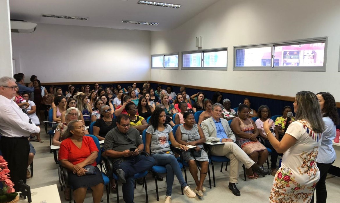Encontro de mulheres debate violência e desconstrução da cultura patriarcal