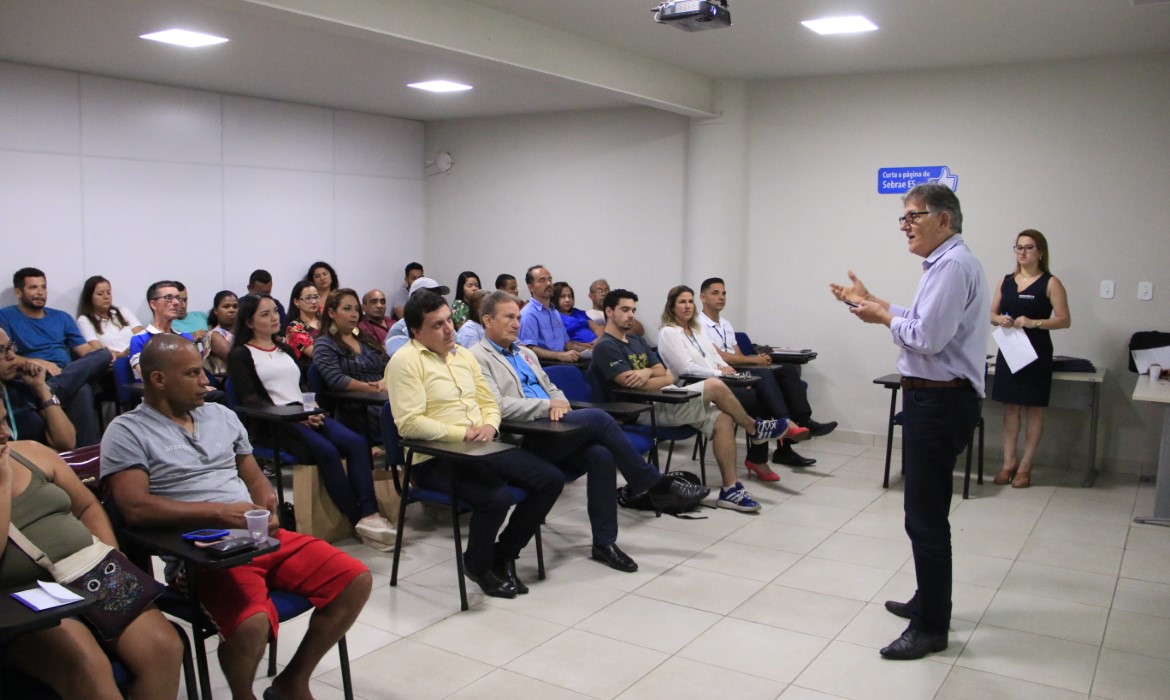 Palestra “Pensando Fora da Caixa” oferece um novo olhar para o negócio do empreendedor aracruzense 