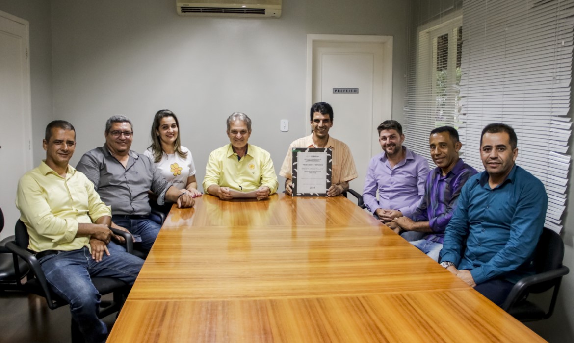 Prefeitura efetua repasse para Associação Lar São José, em Jacupemba