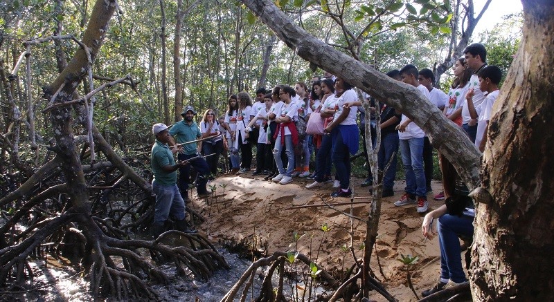 Projeto leva saberes dos manguezais para alunos da Rede Municipal 