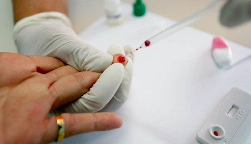 Dezembro Vermelho: aferição de pressão e testes rápidos em Itaputera